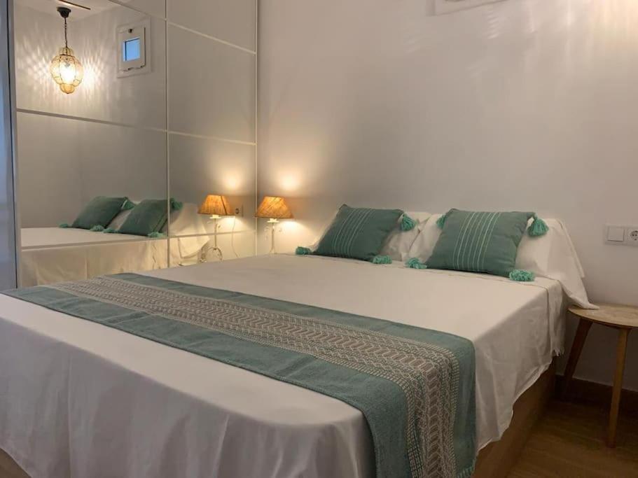Apartamento Miniloft Con Piscina Caminando A La Playa Tarragona Exterior foto